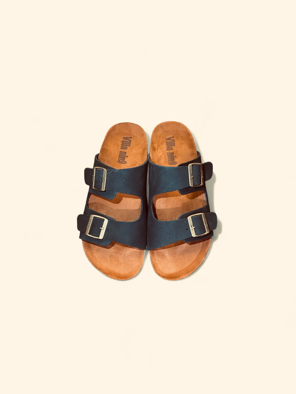 Black slipper villa nin9
