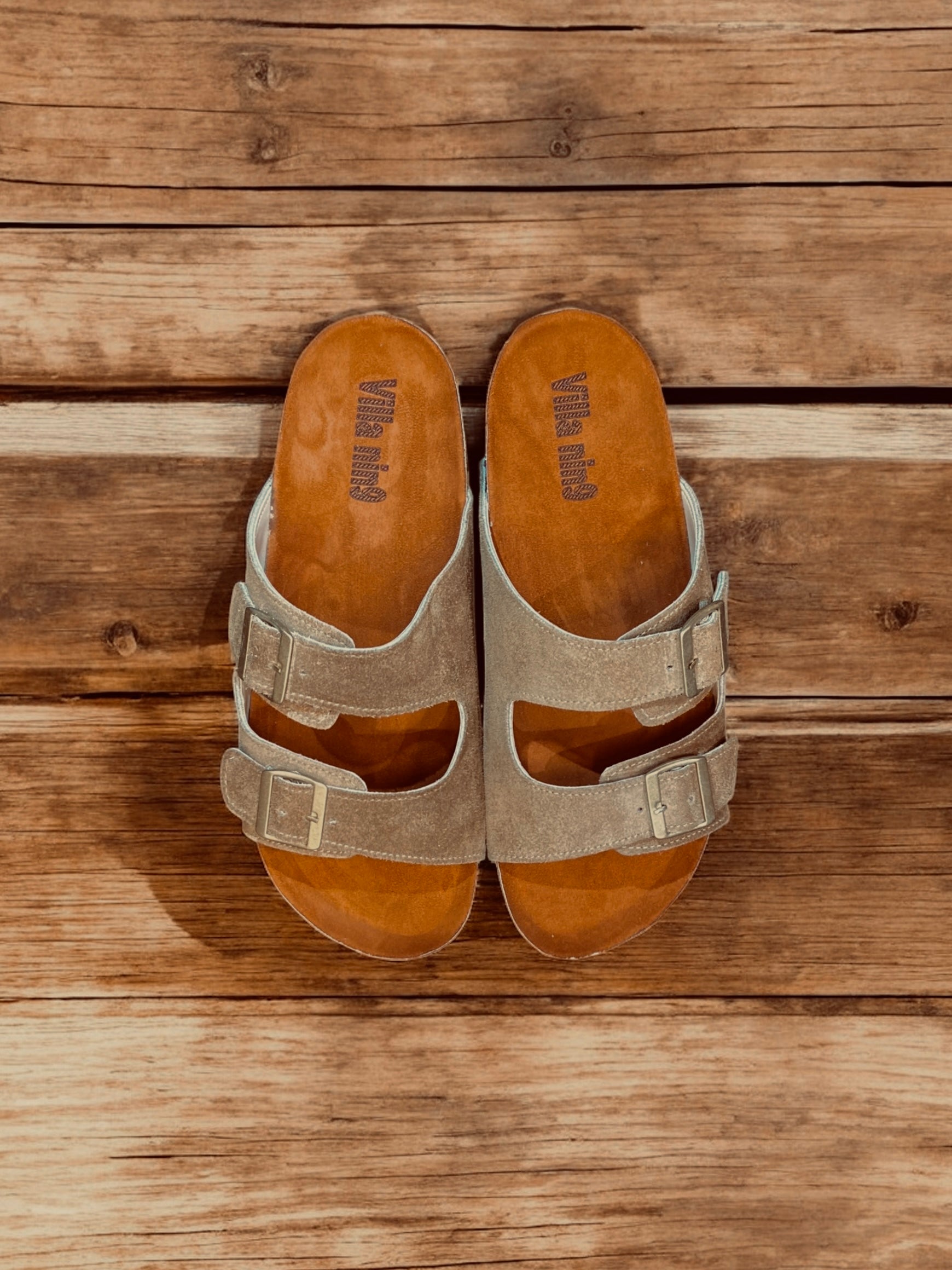 olive slipper villa nin9