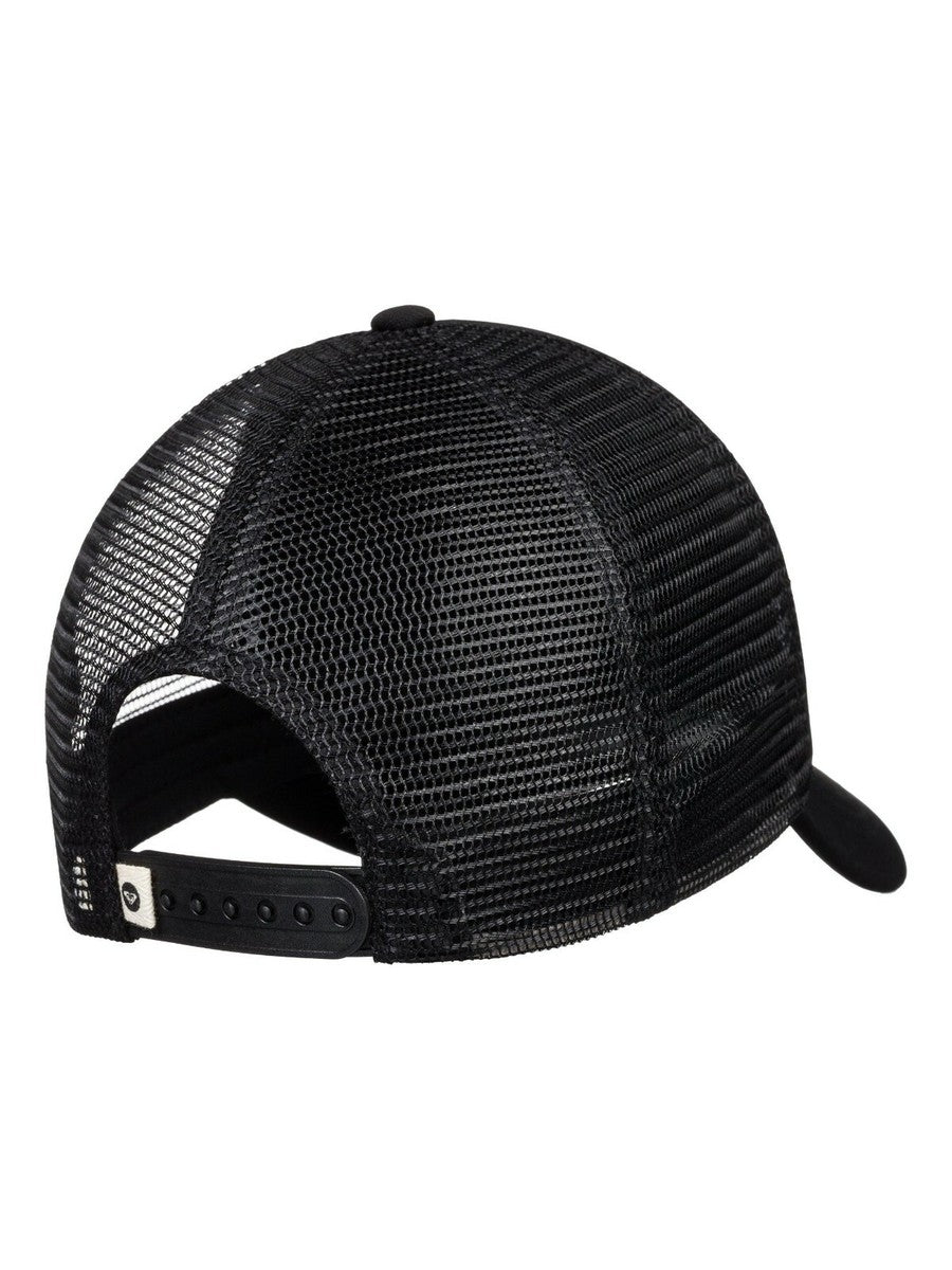 Roxy. Trucker